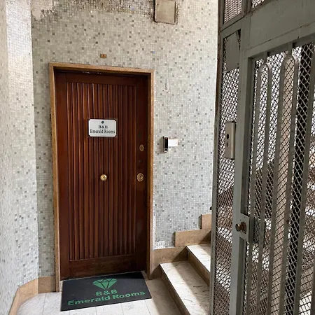Emerald Rooms-3